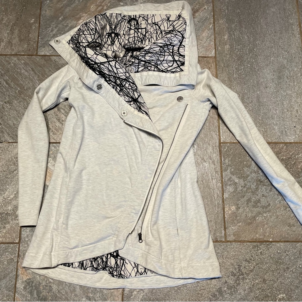 lululemon athletica Gray Asymmetrical Zip Jacket